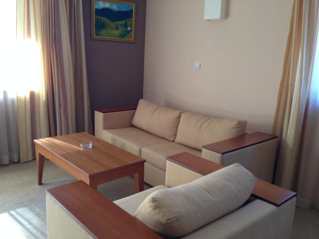 Royal House Apartments Tmf Pamporovo Oda fotoğraf